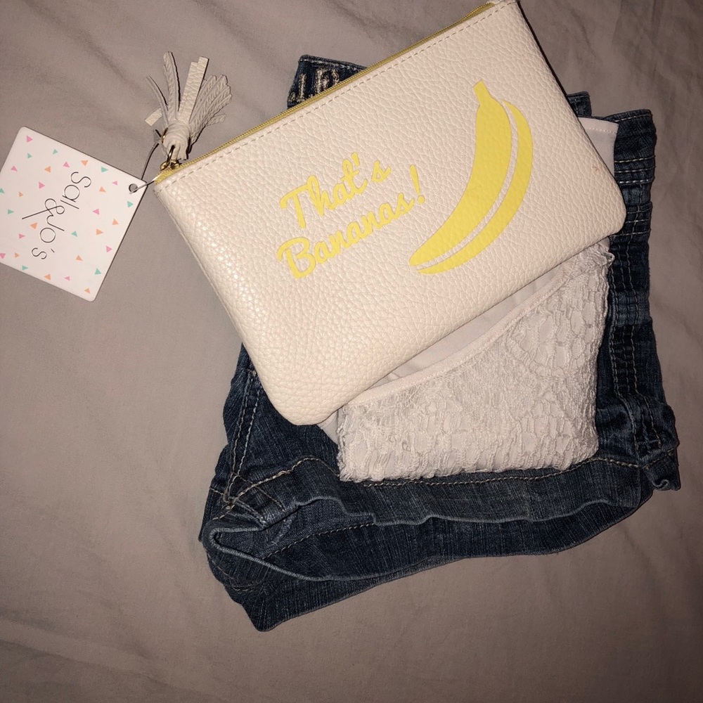 Bundle* jean shorts with cute loft white top